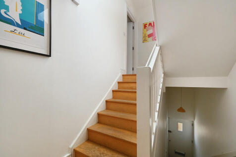 ROYAL WILLIAM SQU...