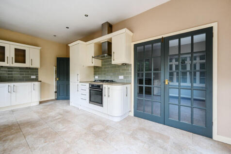 MOUNTSFIELD LODGE...