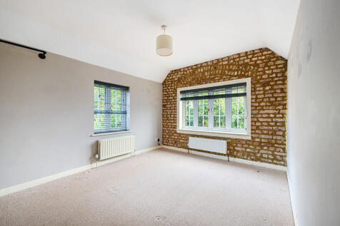 MOUNTSFIELD LODGE...