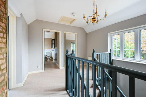 MOUNTSFIELD LODGE...