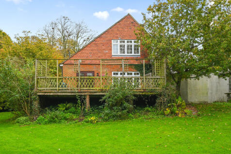 MOUNTSFIELD LODGE...