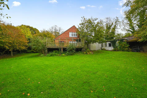 MOUNTSFIELD LODGE...