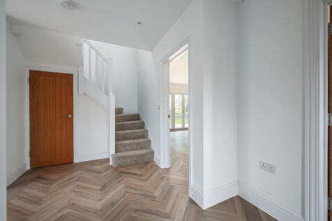 ROWAN LODGE - TN2...