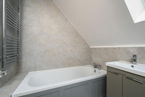 ROWAN LODGE - TN2...