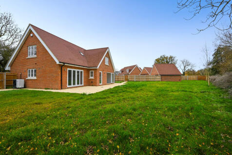 ROWAN LODGE - TN2...