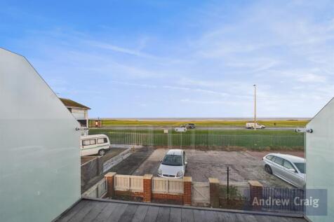 Master Bedroom Balco