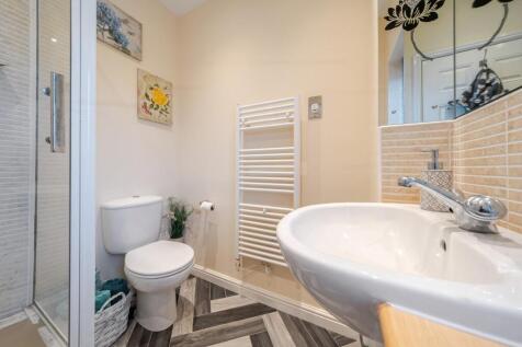 9 abbots en suite.JPG
