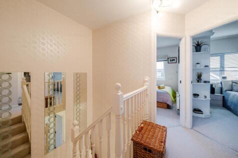 hallway 4 abbots court.JPG