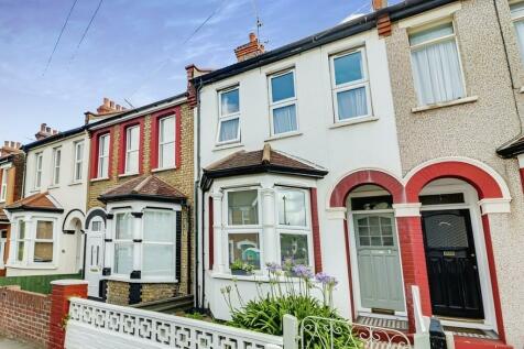 2 bedroom flat for sale in 16 Valkyrie Road, Southend-on-Sea,  Westcliff-on-Sea, SS0