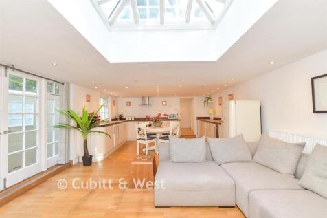 Lounge/ Kitchen/Diner