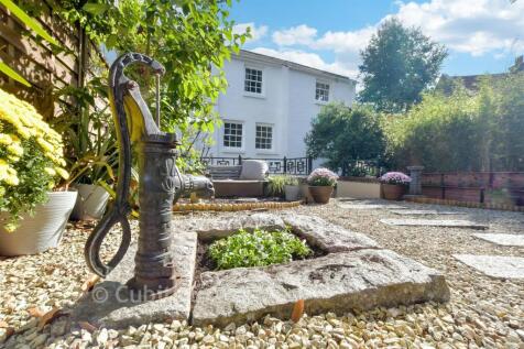 External Lifestyle Photograph