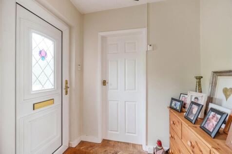 Entrance Hallway: