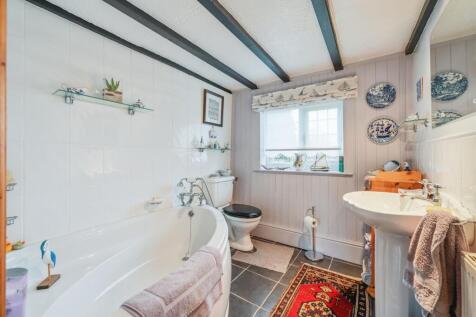 Ground Floor Bathroom: