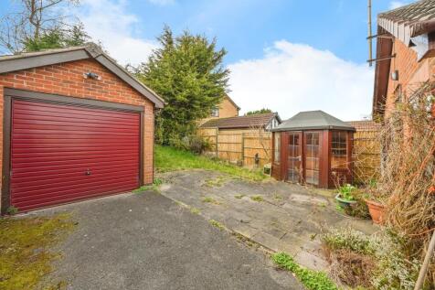 Garage: