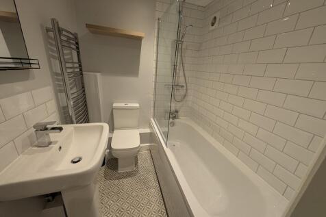 PXL_20251204_0929...