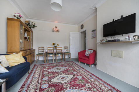 1362198-7-68dfe73...