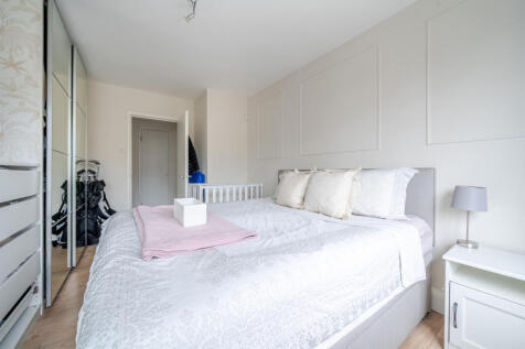 1327743-9-687f707...