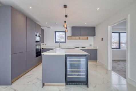 5 Thames View pen...