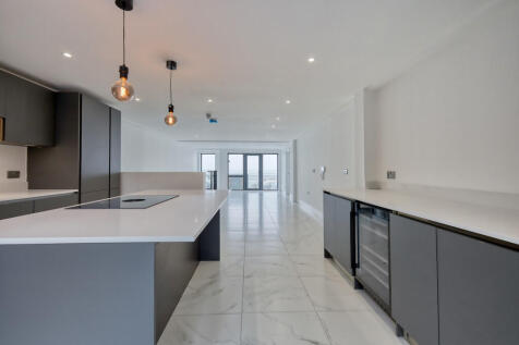 2 Thames View kit...