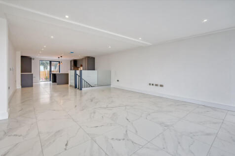 2 Thames View ope...