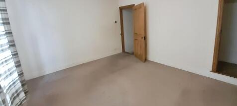 26018478-WhatsApp...