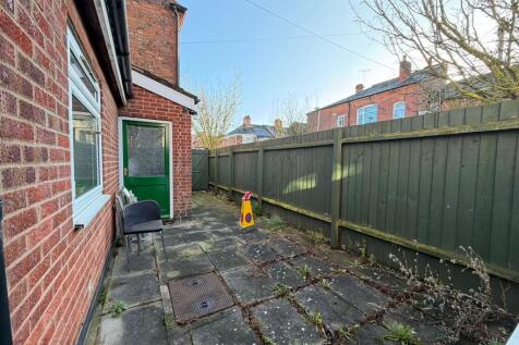 d8ea602b-b46c-4f3...