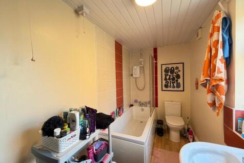 6c225030-b2c8-496...