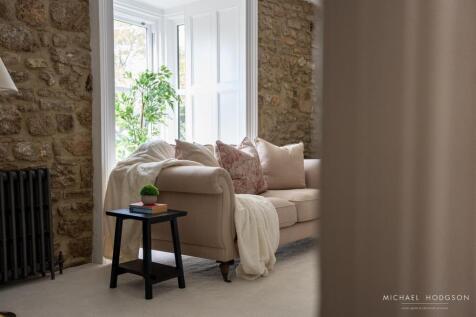 13 Front Street, Whitburn-05.jpg