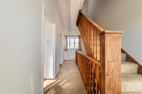 Middle Hallway 5.jpg