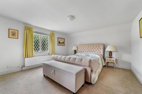 PT-CJ-Holmwood-17.jpg