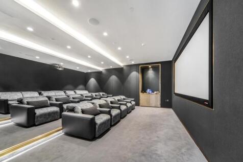RESIDENTS CINEMA (CGI)