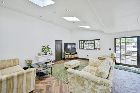 Kitchen /Family Room