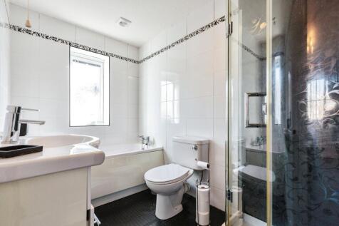 En-Suite Bath