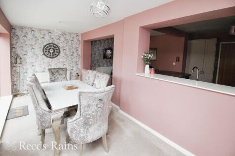 Family / Dining Area