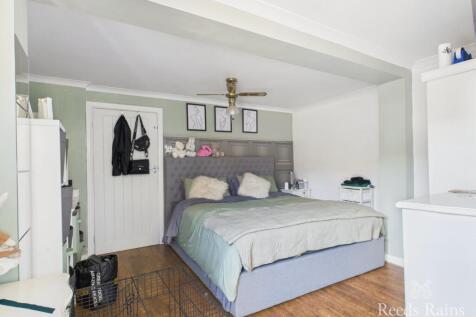 Bedroom/Sitting Room