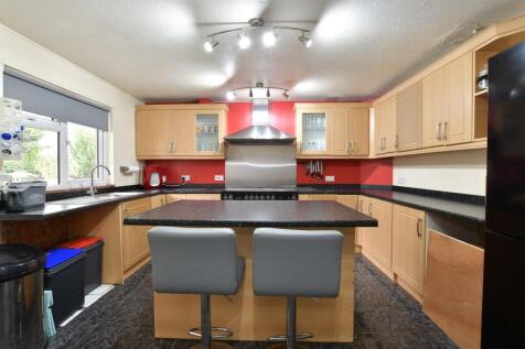 Kitchen/ Breakfast Room