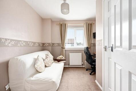 Bedroom 3/Study
