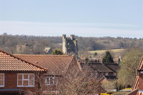 Acres Close 4 View.jpg