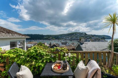 Balcony &amp; View_19 Above Town, Dartmouth