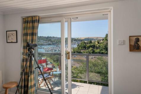 5 Marina Court, Kingswear, Balcony