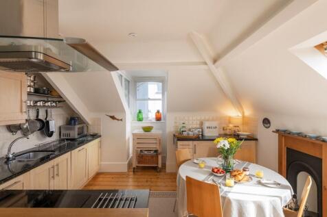 Kitchen_Upper Apartment Colonsay_Kingswear