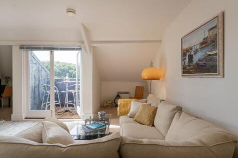 Living Room_Upper Apartment Colonsay_Kingswear