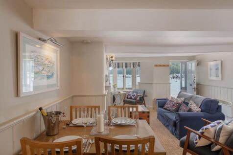Berry Cottage, Dittisham Living Area