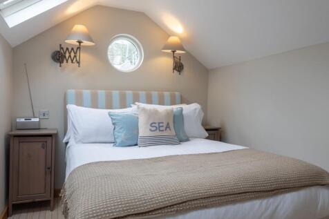 Berry Cotage Bedroom