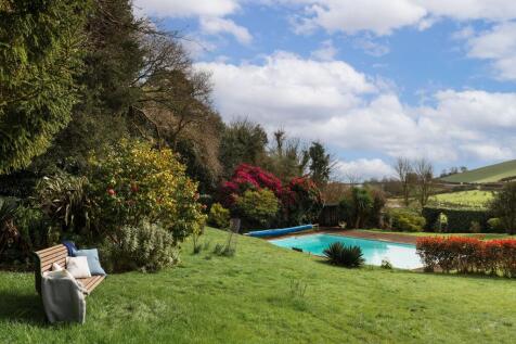 1Communal Swimming Pool, 1 Stokeley Manor, Stokenham
