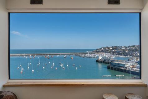 8 Sea View Terrace, Brixham