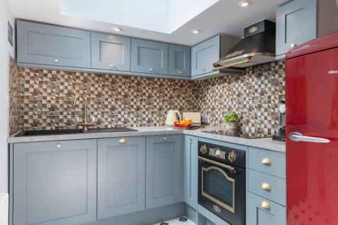 8 Sea View Terrace, Brixham