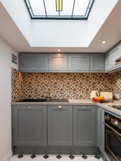 8 Sea View Terrace, Brixham