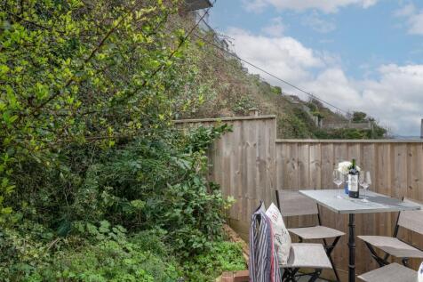 8 Sea View Terrace, Brixham