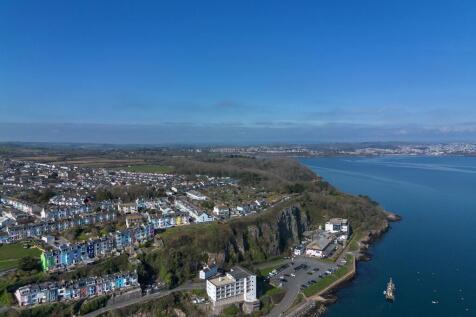 8 Sea View Terrace, Brixham